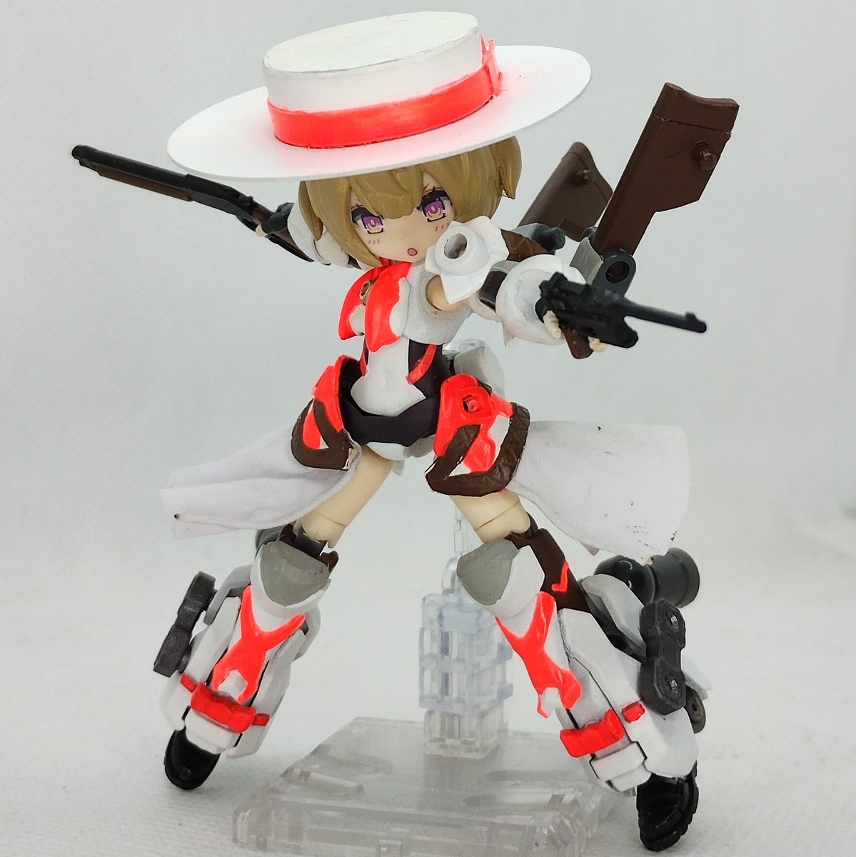 #無言で帽子をかぶった美プラを貼る見た人も貼る

はい

#デスクトップアーミー