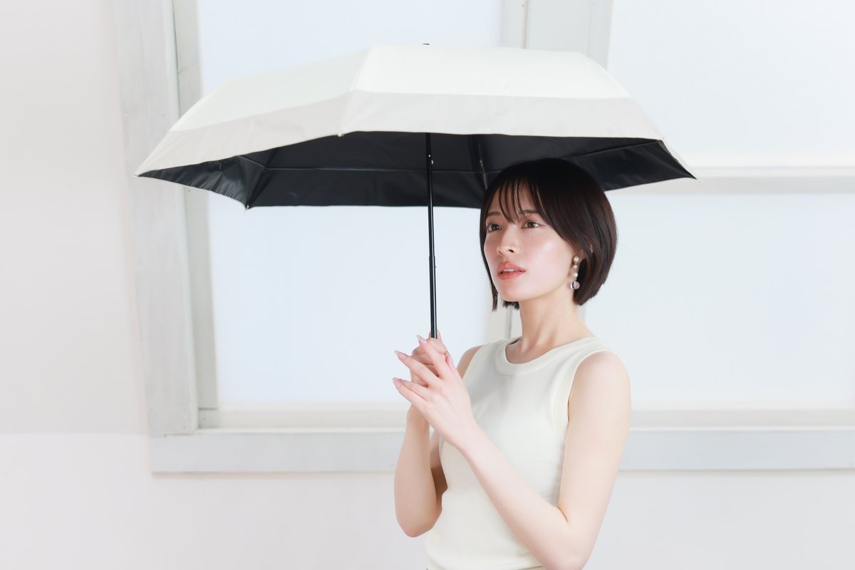 目立ちすぎず、埋もれない。
シンプルだけど、妥協してない。

「ちょうどいい上質さ」を探してたなら、これ。

詳細はこちら▽
Amazon x.gd/RXOcx
楽天市場 x.gd/fxmxl