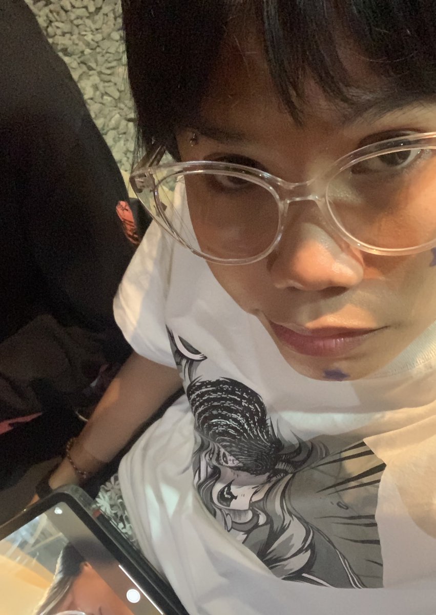 _______la_ye's tweet photo. Orangnya                            Hasil karyanya https://t.co/BSXQzSNsUx