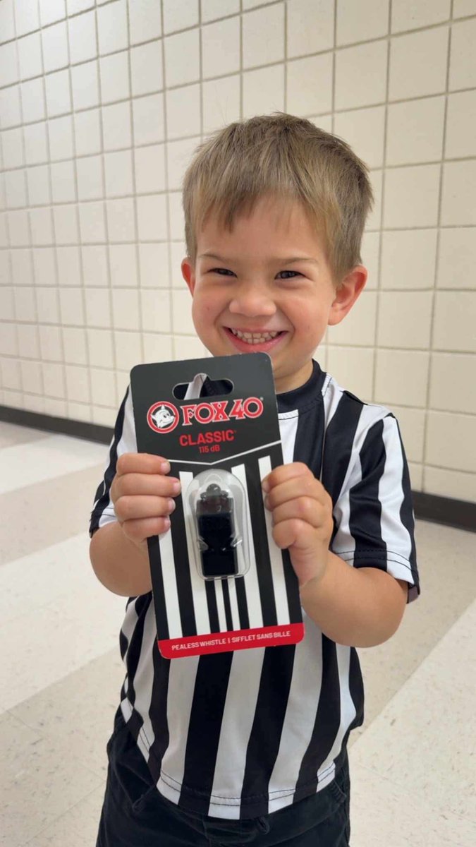 goody_scott's tweet image. Come to a @KSHSAA Officials Camp in a uniform and get hooked up with a @fox40whistle! Mom said he is too young to play so he gets to be the ref…well now he’s “official”
📸: Naomi Wyatt - Plainville, KS
