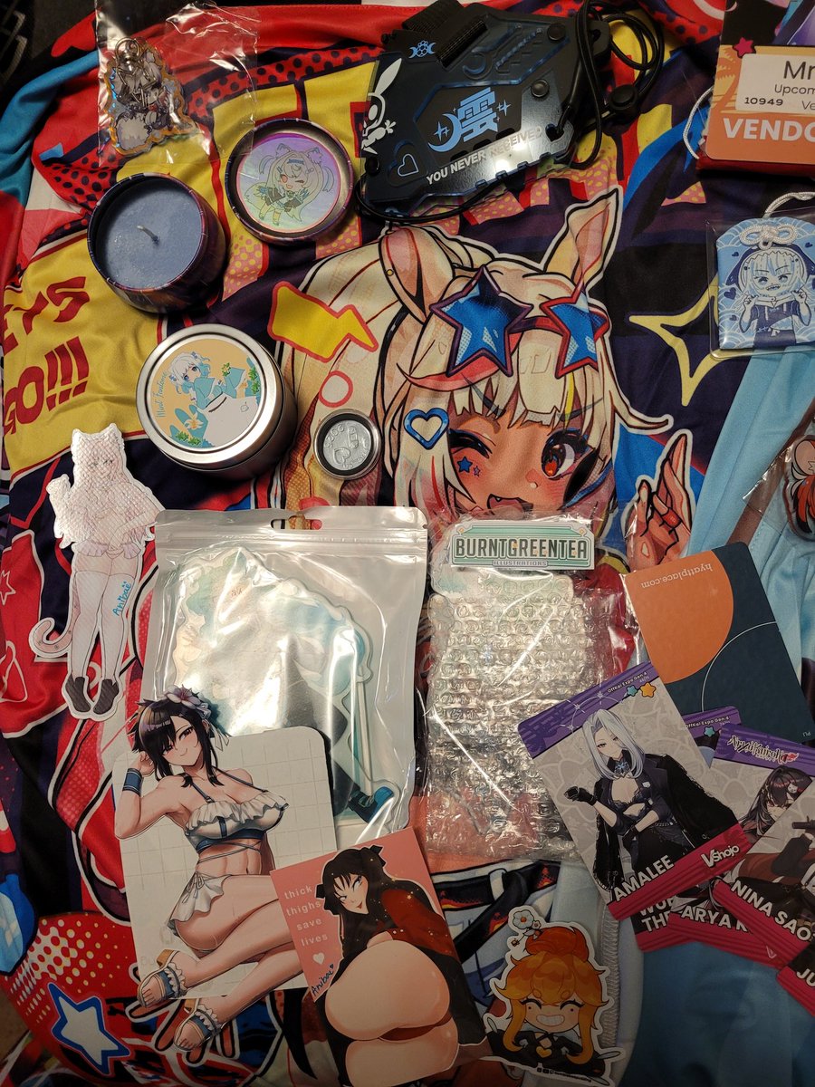 Mister_Soju's tweet photo. Thank you all who visited the booth that i was helping  in AA. It means a lot that you all were so friendly. This was my first OffKai, and I hope to be at the next one.
Add me if you like, and stay tuned for previews of Mr Soju.
#OffKaiGen4 #OffKaiExpoGen4 #ConDepression #Vtuber https://t.co/Dy14Q9LSn1