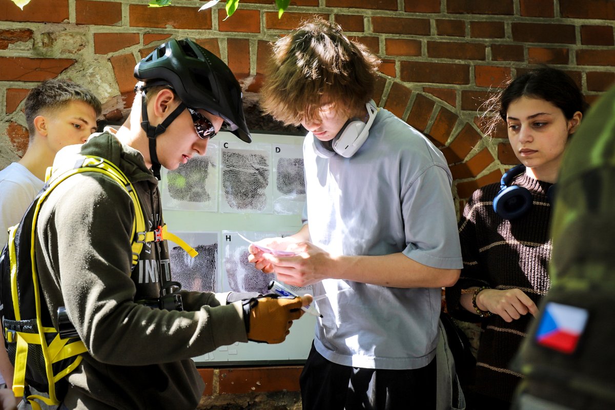 mnbg_lithuania's tweet image. Fingerprints fake news and field gear. Students from across Vilnius explored the world of resilience and security. The goal was clear. Strengthen trust sharpen skills and build resilience. Because informed minds are the strongest defence!
#TogetherStronger #WeAreNATO #MNBGLTU
