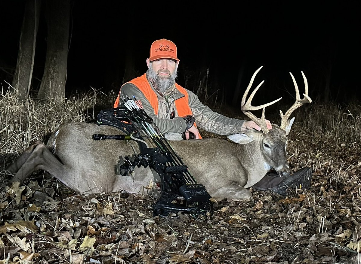 Arkansas Late Season Buck youtu.be/LkCaPp7x1q8?si… #bowhunting #arkansas #mathews #realsouthway