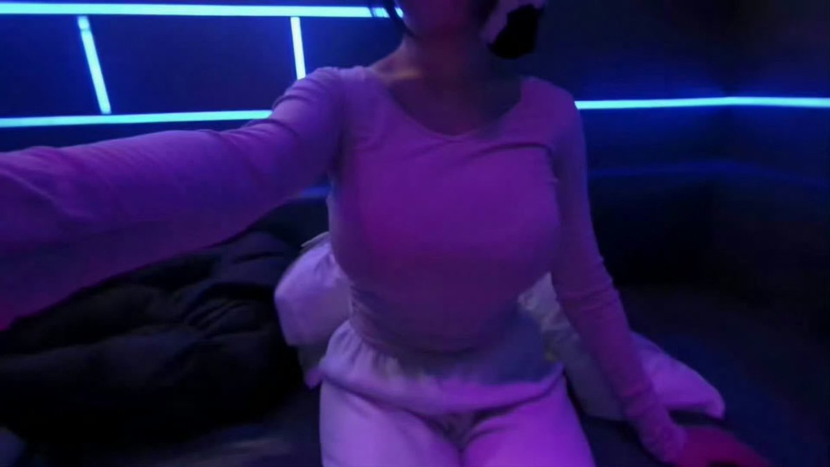 0Faity's tweet image. 相爱容易 因为性器官
相处难耐 因为价值观
#墨尔本