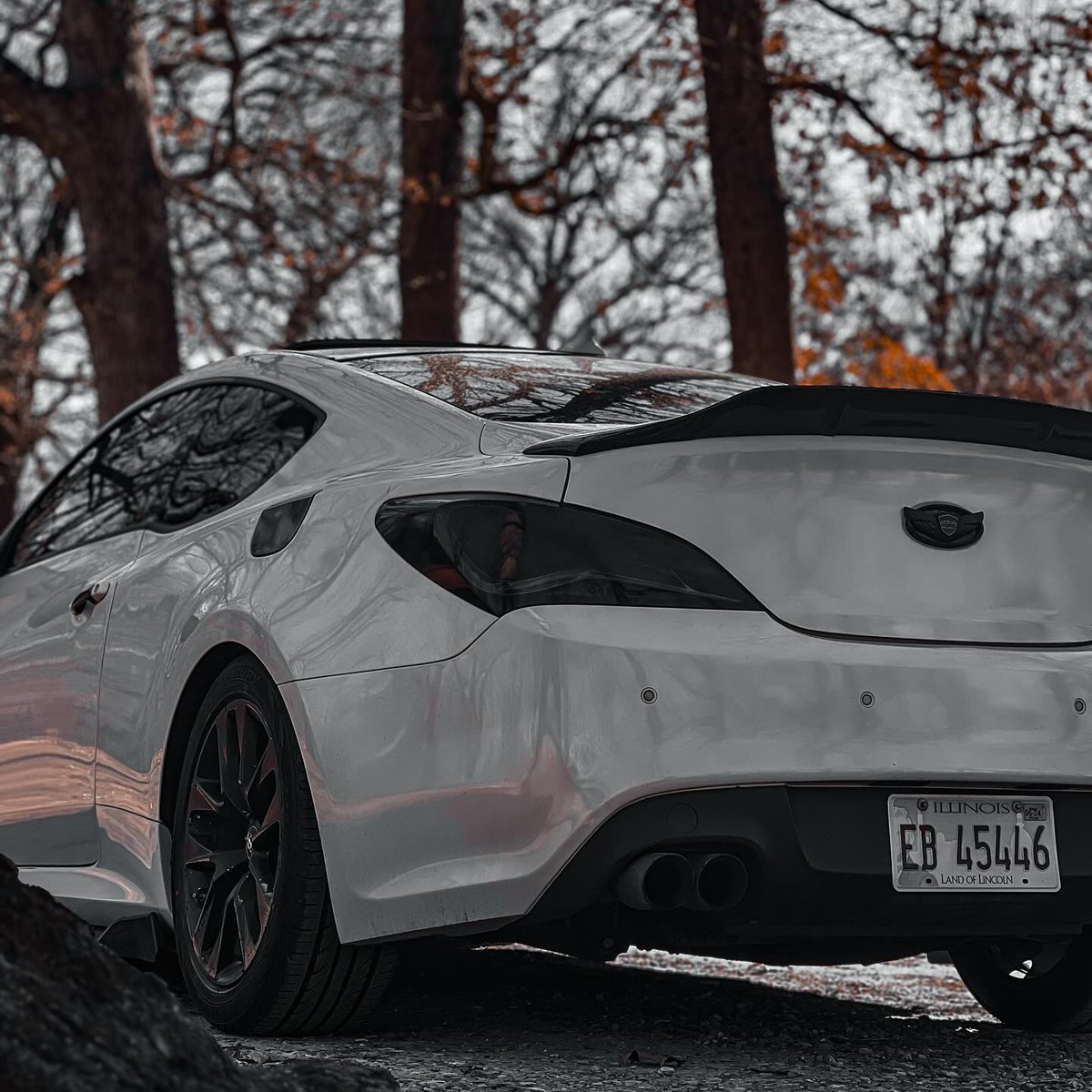 thouxval's tweet photo. just watched a vod of alex reacting to cars and i heard him say he wanted a genesis before he got the altima. so now i'm here showing my genesis https://t.co/4IktxnfLLW