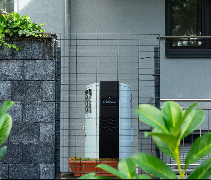 Soltaro_Solar's tweet photo. Why switch to a hot water heat pump? 

Compelling reasons why you should make the switch today!

https://t.co/WoCmLo9XqN https://t.co/MkW4hBO383
