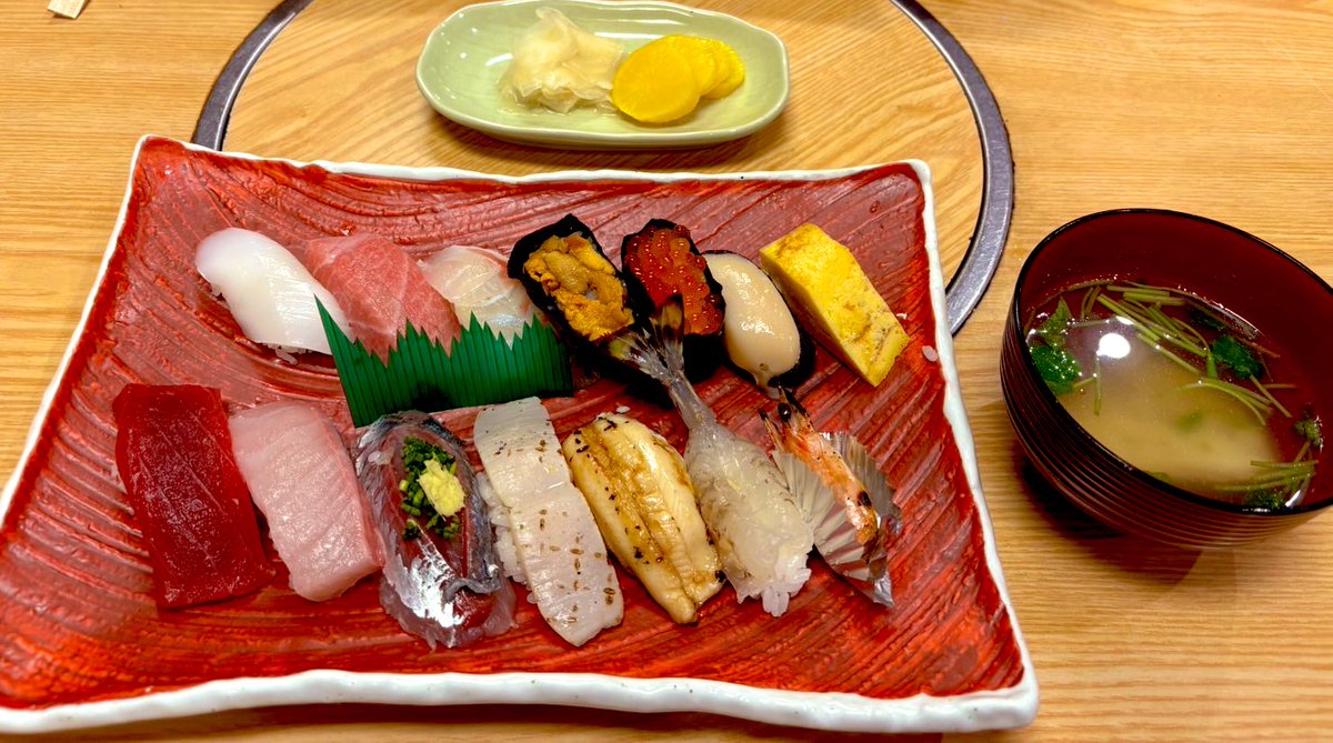 aimelody73's tweet photo. 特上のお寿司美味しかった🍣♡♡ https://t.co/eAWTXVMINR
