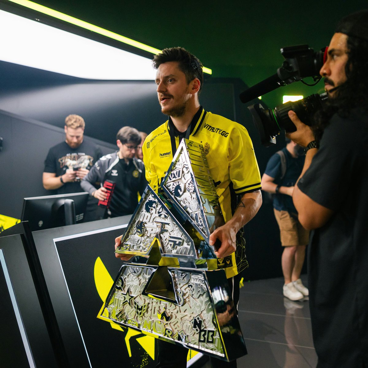 TeamVitalityCS's tweet photo. OUR IGL 🐐 https://t.co/y4i60u1vRn