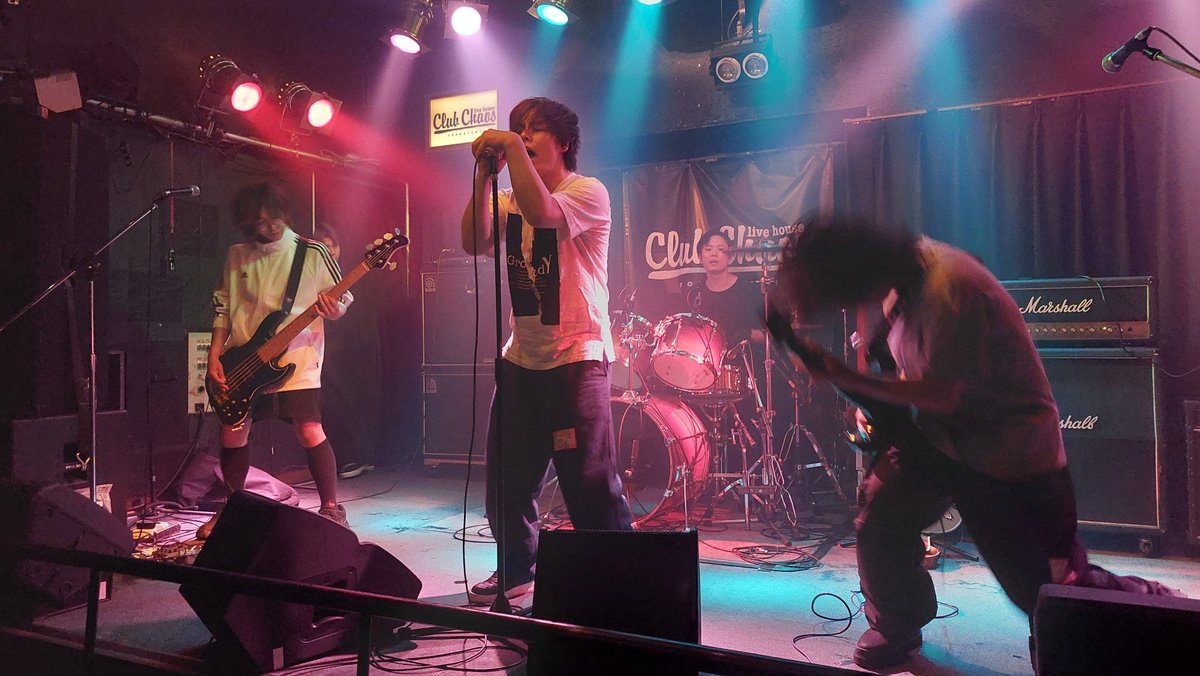 qiXip_mie's tweet photo. 6/22(日)
流行性血膜炎@四日市CLUB CHAOS
まさき×ともきBDイベント

qiXipで出演させていただきました！
まっきぃこの日は4ステージの大立ち回り🤣🤣

色んな人に祝っていただき大感謝です🙇🎉

まっきぃ、ともきお誕生日おめでとう！
主催の今西さんいつもありがとうございます！ https://t.co/b0vvara3i2