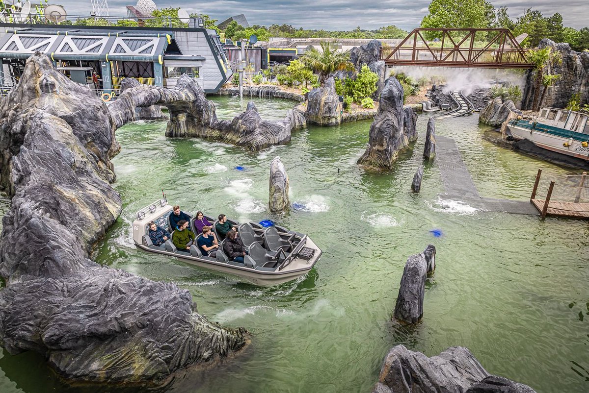 EDF Hydro (@edf_hydro) on Twitter photo Mission Bermudes, une nouvelle attraction signée Hydrostadium, filiale <a href="/EDFofficiel/">EDF</a> ! 🎢
En partenariat avec <a href="/mackridescom/">MACK Rides</a>, nos équipes ont conçu une attraction immersive et sensationnelle au <a href="/futuroscope/">Futuroscope</a> : une rivière artificielle ! 🌊
<a href="/EDF_Aquitaine/">EDF Nvelle-Aquitaine</a> Mission Bermudes, une nouvelle attraction signée Hydrostadium, filiale <a href="/EDFofficiel/">EDF</a> ! 🎢
En partenariat avec <a href="/mackridescom/">MACK Rides</a>, nos équipes ont conçu une attraction immersive et sensationnelle au <a href="/futuroscope/">Futuroscope</a> : une rivière artificielle ! 🌊
<a href="/EDF_Aquitaine/">EDF Nvelle-Aquitaine</a>