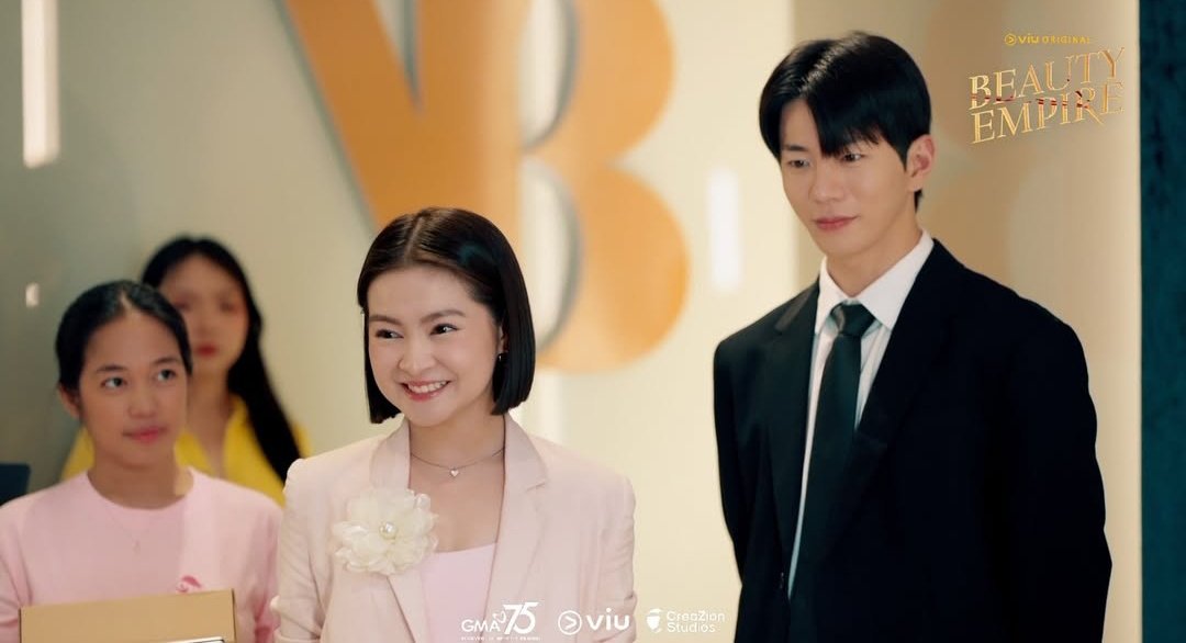 Alex's on the move na ba? Naku! Mas lalong magagalit si Shari nyan, Noreen! 😅

Stream Ep. 6 now on Viu! ✨

#BeautyEmpire #ViuBeautyEmpire
📸 <a href="/Viu_PH/">Viu Philippines</a> ©