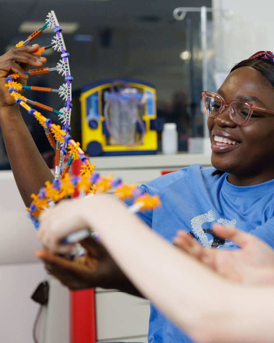 UniofHerts's tweet image. Looking to study medicine? 💊🏥 bit.ly/42ibKmF

At Herts, our MBBS degree goes beyond the textbooks. You&apos;ll gain hands-on experience, build problem-solving skills, and develop the knowledge to truly make a difference in people’s lives.