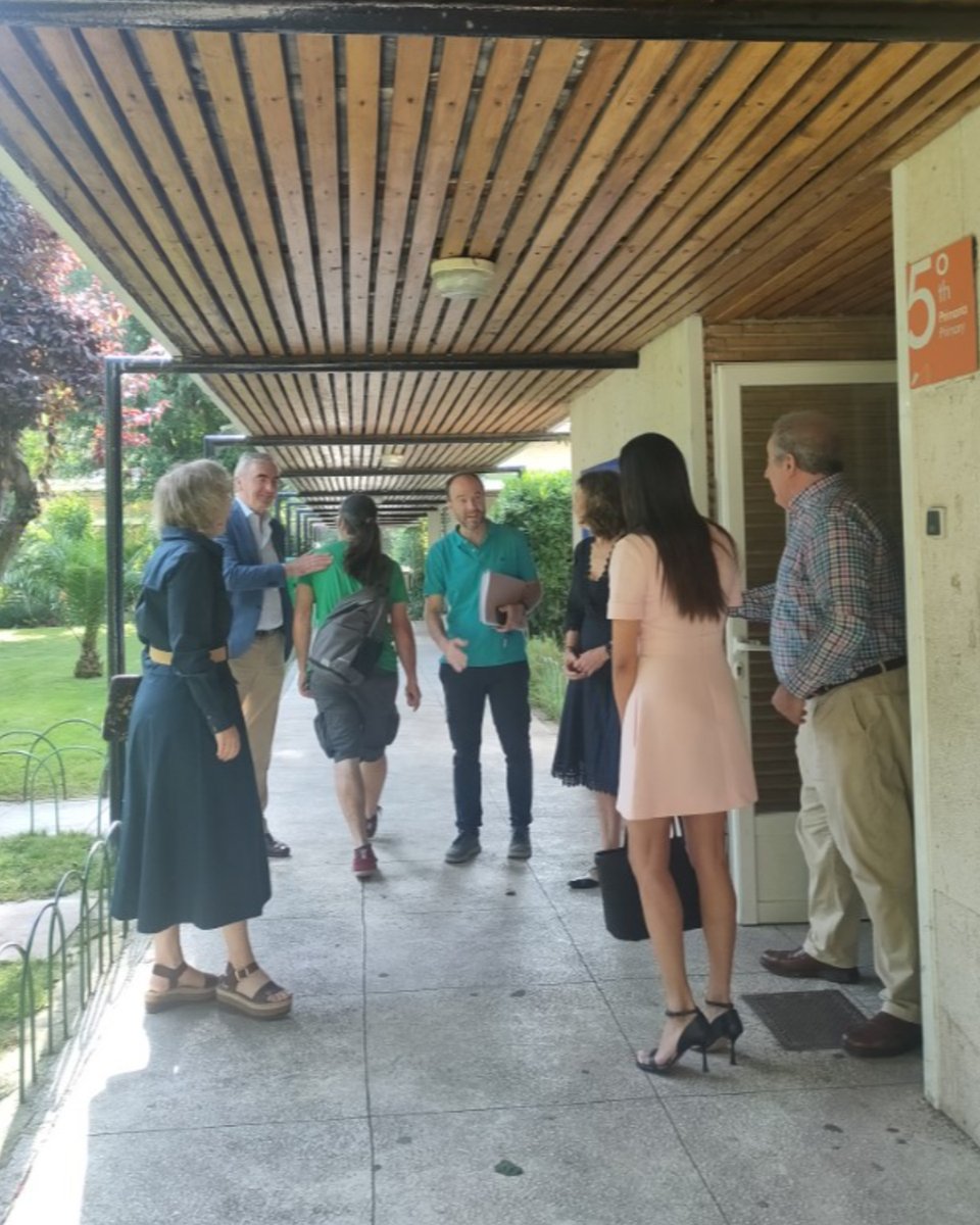 Fundación SM (@fundacion_sm) on Twitter photo 📍 El pasado 17 de junio, la Fundación SM organizó un encuentro en el Colegio Santa María del Pilar (<a href="/SMPilarmadrid/">Sta Mª Pilar. Madrid</a>) con Esther Kuisch Laroche (<a href="/ekuischlaroche/">Esther Kuisch Laroche</a>), directora regional de la UNESCO (<a href="/UNESCOSantiago/">UNESCO Santiago</a>), para reflexionar sobre el futuro de la educación. La jornada se 📍 El pasado 17 de junio, la Fundación SM organizó un encuentro en el Colegio Santa María del Pilar (<a href="/SMPilarmadrid/">Sta Mª Pilar. Madrid</a>) con Esther Kuisch Laroche (<a href="/ekuischlaroche/">Esther Kuisch Laroche</a>), directora regional de la UNESCO (<a href="/UNESCOSantiago/">UNESCO Santiago</a>), para reflexionar sobre el futuro de la educación. La jornada se