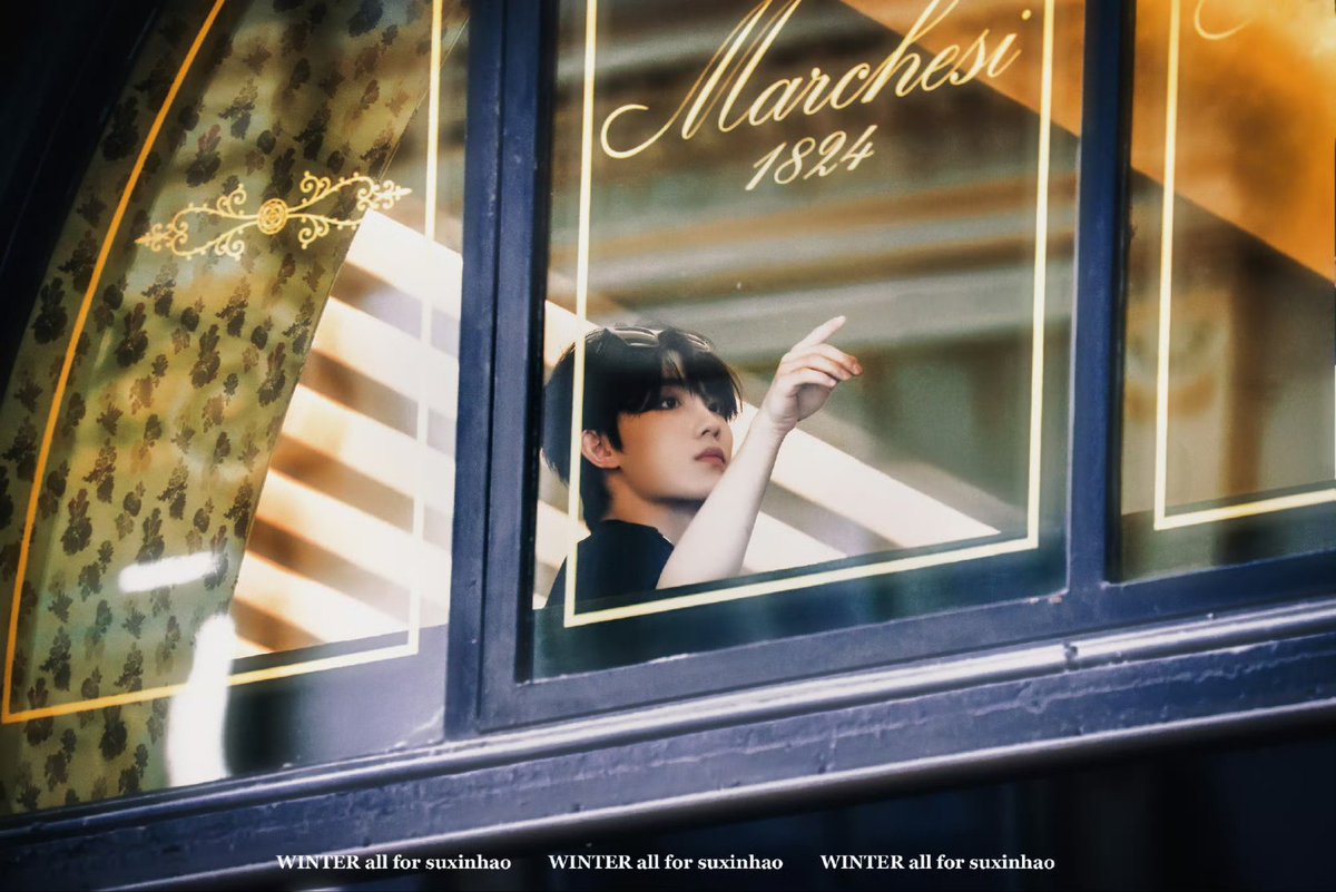 Ayaichigo_'s tweet photo. 海报一张 cr logo https://t.co/yORCRskIrW