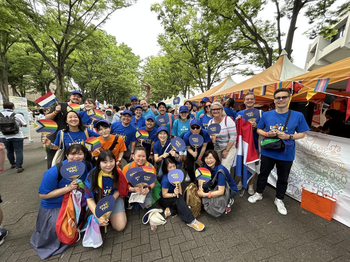 🇳🇱 proudly supports equal rights for #LGBTIQ+ people around the world 🌈

At #TokyoPride, we joined the Tokyo Pride 2025 Pride Parade as part of the EU delegation, also joined by KLM Japan &amp; NN Life Japan, raising our voices for equality for all through this vibrant celebration.