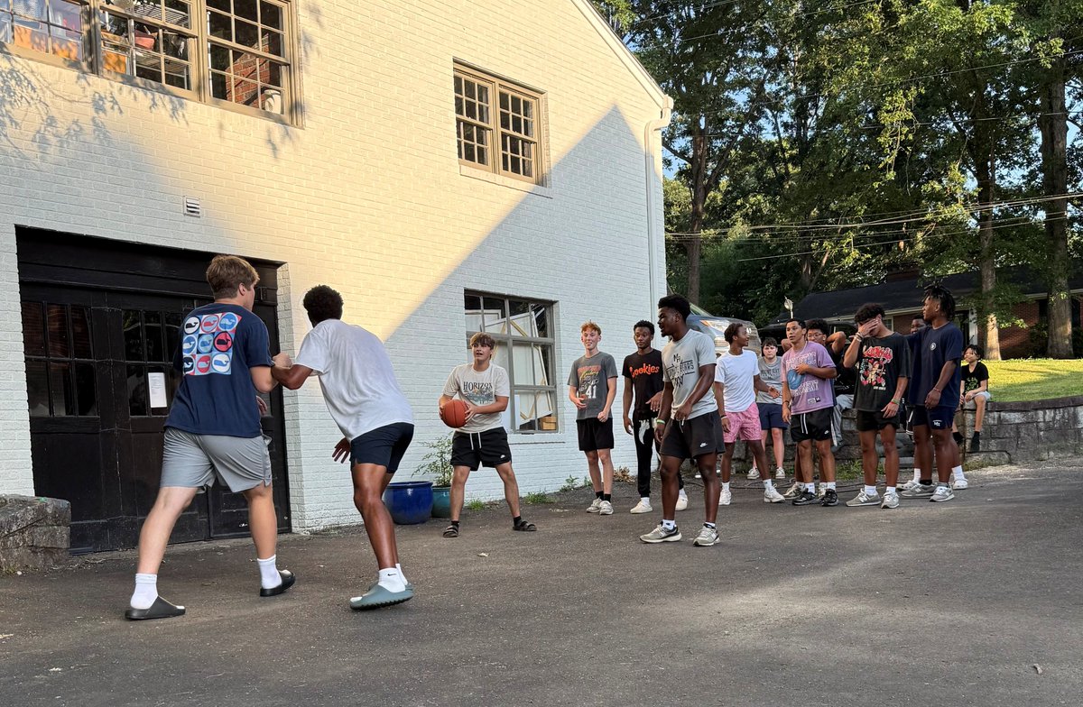 Building our 2025 Family! 

Shoutout to our hosts, Wes and Jordan Bowman - You guys are the best!