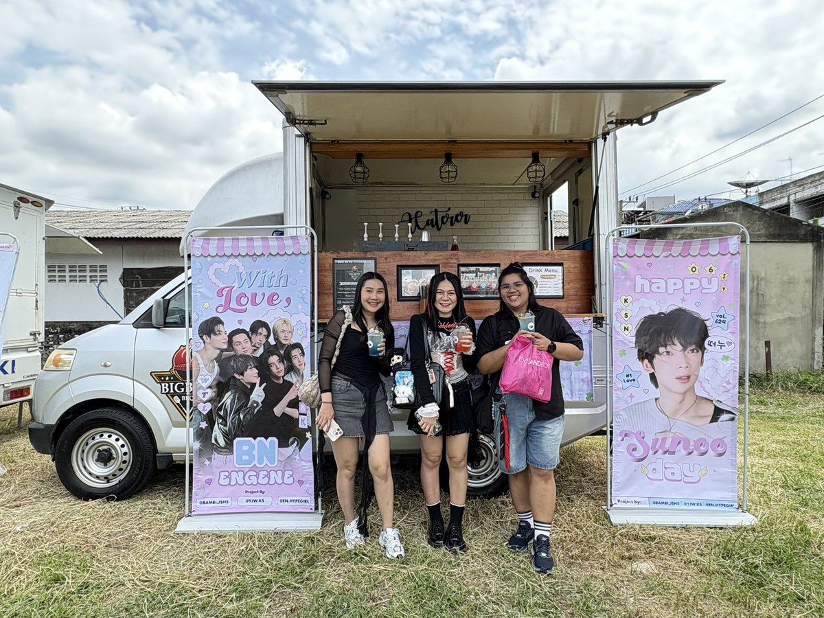 bigbitehouse's tweet image. ภาพงาน Food support #ENHYPEN ในงาน Walk the line in Bangkok ณ ราชมัง 🏟️
🚩 Supported by Inter fans 
🙏🏼 #BigBiteCatering ขอบคุณที่ใช้บริการ 

#foodtruckthailand​ #foodsupportthailand #WALKTHELINE_IN_BANGKOk 
#HEESEUNG #JUNGWON #SUNGHOON
#SUNOO #JAY #JAKE #ni_ki 
#ENGENE