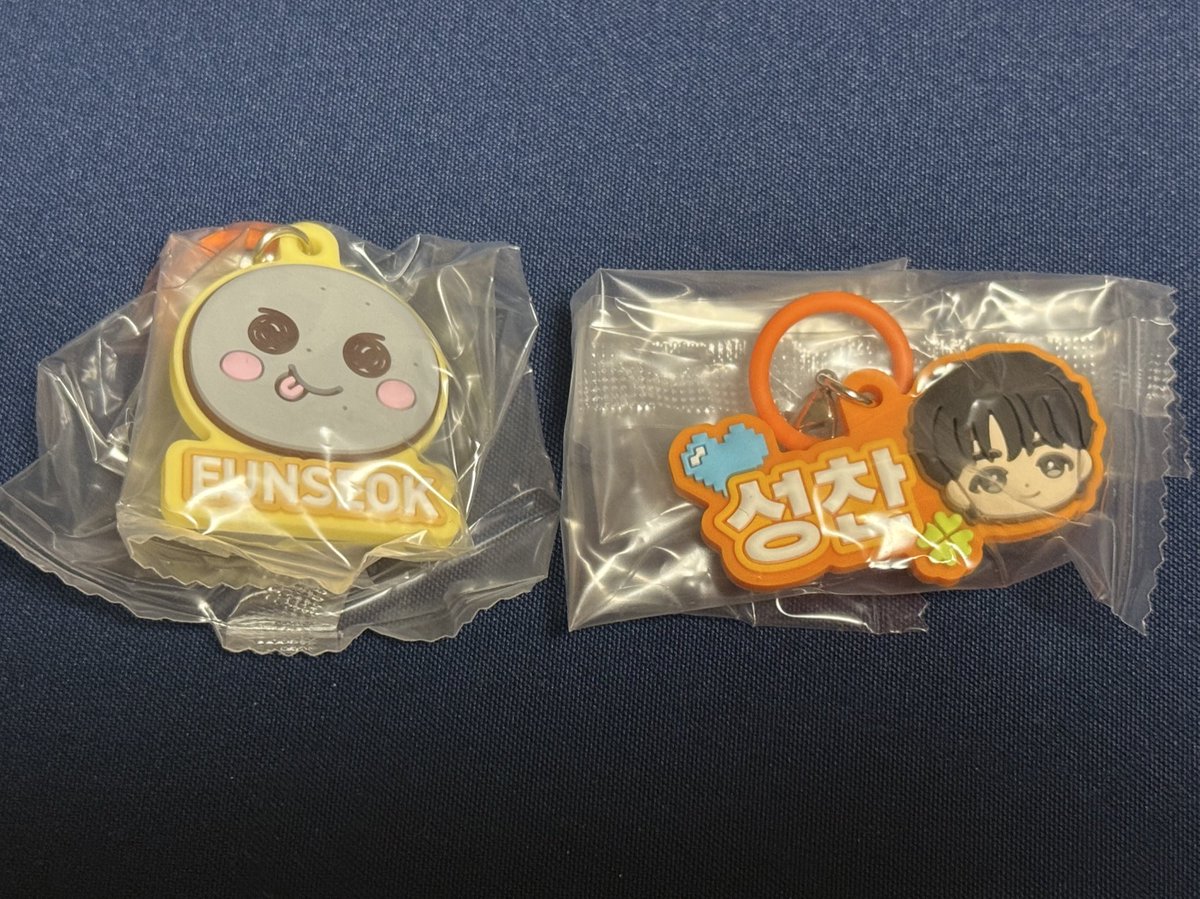 nachababu's tweet photo. RIIZE ガチャガチャ めじるしアクセサリー

譲）A:ソンチャン
　　B:ウンソク
求）ABショウタロウor定価＋送料 🧋

郵送にてお渡しです🙇🏻‍♀️
#riize  #RIIZE交換 https://t.co/PC8aDTgQi0