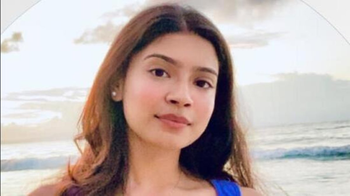 🚨 सुप्रीम कोर्ट ने "वजाहत खान" की गिरफ्तारी पर रोक लगा दी है

अब किसी राज्य की पुलिस भी उन्हें छू नहीं सकती।

❓ सवाल —

 👉वो कौन लोग हैं जो वजाहत खान के लिए लाखों रुपये वकीलों पर खर्च कर रहे हैं?

👉क्या सच मे "मी लॉर्ड"  अब  "मिया लॉर्ड "हो गए है