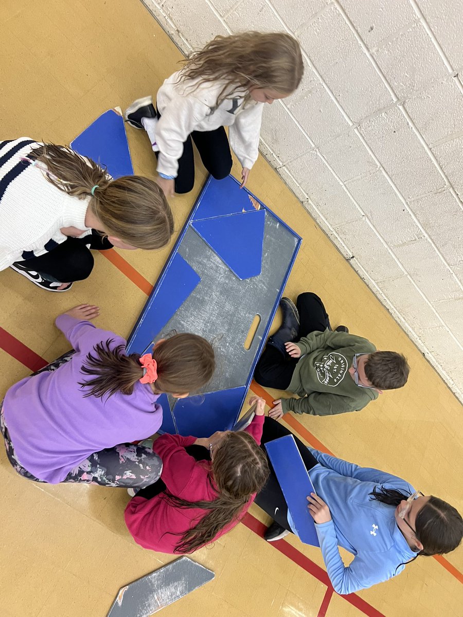 DGwennol's tweet photo. Her pos/Puzzle challenge 🧩 #Llangrannog @YsgolLlanhari https://t.co/knPKayT5Vm