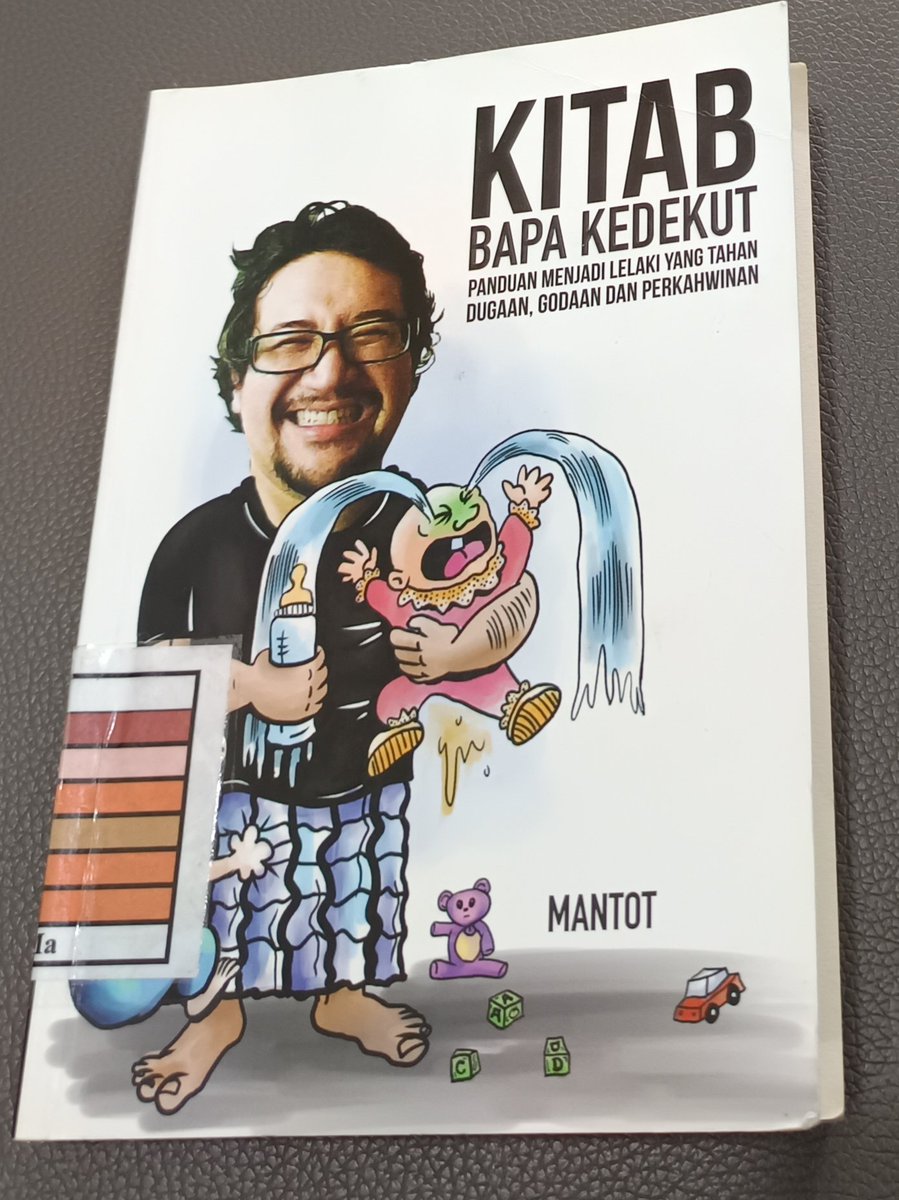 diramustafa's tweet photo. 26/50

Random sikit genre buku kalini. Ada kritikan halus terhadap individu lelaki/wanita dan masyarakat amnya. Ada part yang aku setuju, ada part yang aku tak berapa berkenan juga. Menarik topik2 yang diketengahkan- dari zaman bujang sampai keibubapaan. Resepi ringkas pun ado. https://t.co/k6AmYSAQi8