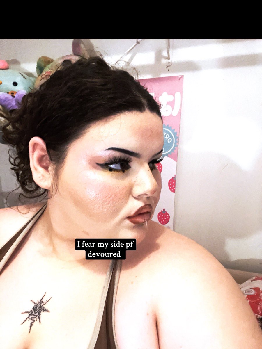 hellonearthaura's tweet photo. God I love my face https://t.co/H9dMfVxN4D