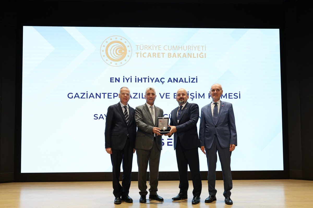 Ekonomi Gaziantep (@nbegaziantep) on Twitter photo Ticaret Bakanlığı GSO'ya İyi Uygulama Örneği Ödülü verdi
<a href="/gso_kurumsal/">Gaziantep Sanayi Odası</a> <a href="/AdnanUnverdi/">Adnan Unverdi</a> <a href="/bunyaminacar06/">Bünyamin Acar</a> <a href="/NDuzgun/">Nihat DÜZGÜN</a> <a href="/TubaCanpolat27/">Tuba Canpolat</a>
ekonomim.com/sehirler/ticar… Ticaret Bakanlığı GSO'ya İyi Uygulama Örneği Ödülü verdi
<a href="/gso_kurumsal/">Gaziantep Sanayi Odası</a> <a href="/AdnanUnverdi/">Adnan Unverdi</a> <a href="/bunyaminacar06/">Bünyamin Acar</a> <a href="/NDuzgun/">Nihat DÜZGÜN</a> <a href="/TubaCanpolat27/">Tuba Canpolat</a>
ekonomim.com/sehirler/ticar…