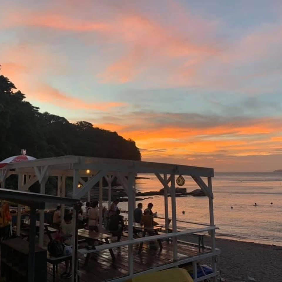 tuneakafukui's tweet photo. 7/21(月祝)は、横堀海岸海の家ミナトヤにて"Chillintegration"開催✨今回は、KAITO名義のヒロシさん、Indus&amp;Rocksのギターリスト ジロウ君、モジュラーシンセアーティストの安永桃瀬ちゃんをフィーチャー☆海の日に海の家で開催されるスペシャル版をぜひ楽しみにお越しください🥰 https://t.co/WmZStZ5gpT