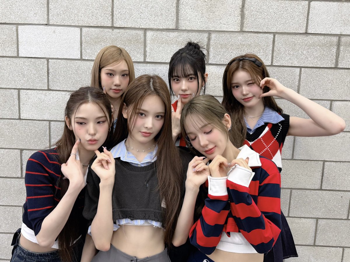 izna_offcl's tweet photo. [iznaPIC📷]

2025.06.24 SBS M <더쇼>

#izna #이즈나
#BEEP #izna_BEEP https://t.co/tAJyns1dMS