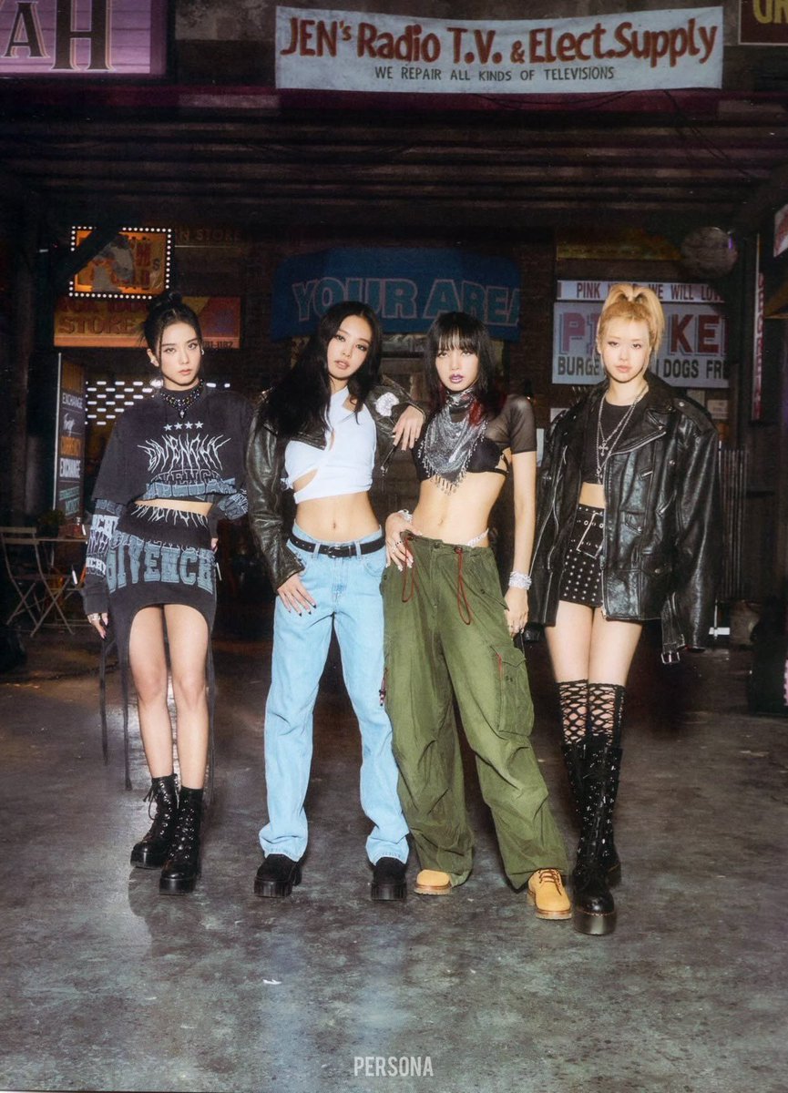 rosiiemine's tweet photo. YG WTF ENOUGH GIVE BLACKPINK IS COMEBACK!!! #YGWhereIsBLACKPINK #BoycottYG #Ygboycott #blackpink #boycottygentertainment https://t.co/Qgemimt6ea