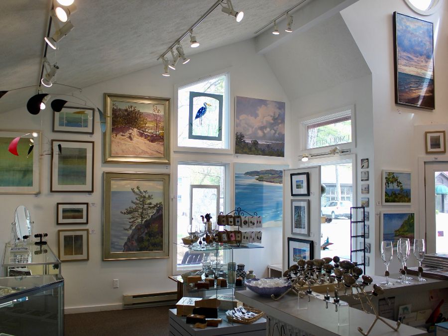 VisitGlenArbor's tweet photo. Visit Glen Arbor - Summer is here! https://t.co/m8fS3dji6e https://t.co/k6U1ogR8qK