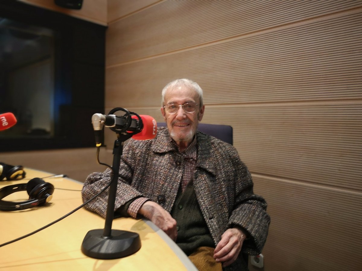 mddinfo's tweet photo. ADIÓS A JAVIER FRANQUELO
Ha fallecido este gran actor español a los 91 años.
Descanse en paz.
Nuestras condolencias a su familia, amigos y fans.
Una pena.
👇👇👇👇👇 https://t.co/HvMRIeZWyW