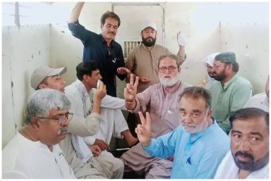 بلوچستان گرینڈ الائنس کے ملازمین پر تشدد اور گرفتاری کی سخت مذمت کرتے ہیں . گرینڈ الائنس ملازمین کے جائز مطالبات تسلیم کرنے کے بجائے کٹھ پتلی حکومت دھونس دھمکی اور گرفتاریوں سے ملازمین کی آواز کو دبانی چاہتی ہے  گرینڈ الائنس ملازمین کے ساتھ اظھار یکجہتی اور مطالبات کی حمایت کرتے