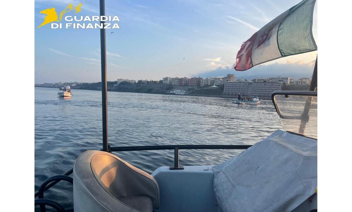 Controlli in mare, maximulta da 12mila euro e sequestro di una tonnellata di aringhe ancora vive ift.tt/t1beSmj