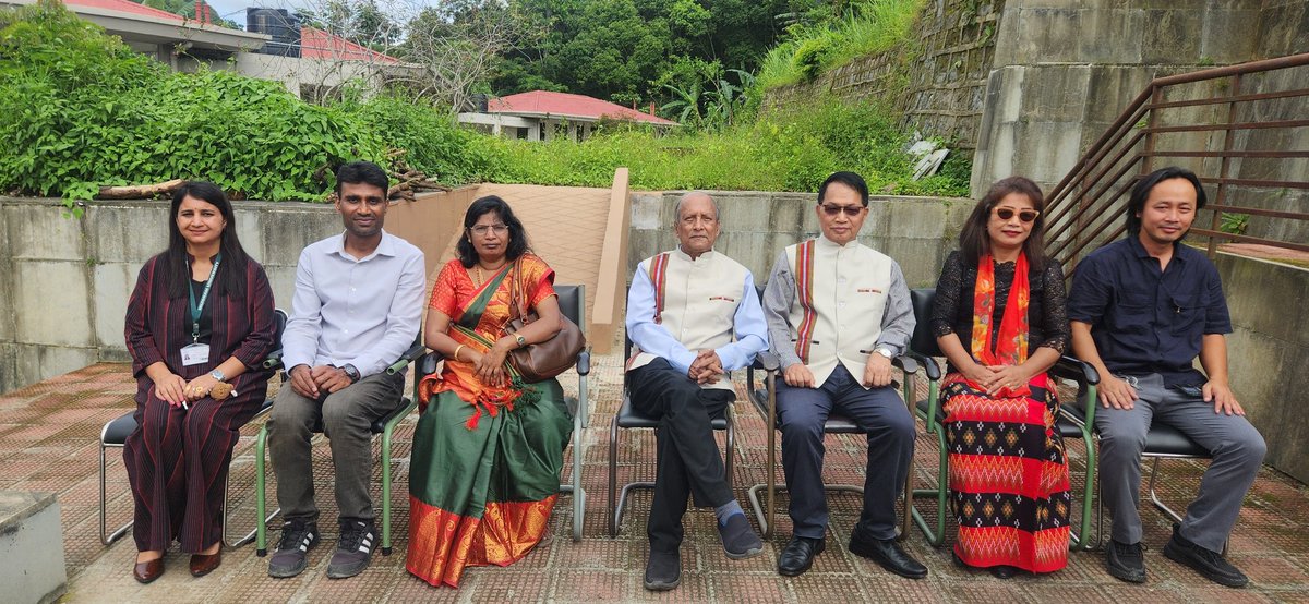 ChetanaKumari's tweet photo. Farewell Function successfully held for Senior Professors Lalrintluanga &amp; Srinibas Pathi! We wish them all the best in their future endeavors. #MizoramUniversity #FarewellFunction #PublicAdministration" https://t.co/krF4p8yLkE
