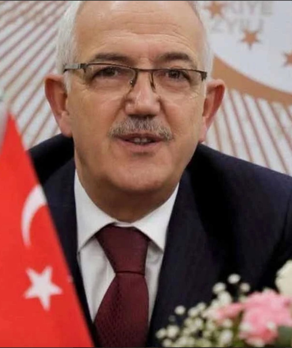 22., 23., 26 ve 27. Dönem AK Parti Manisa Milletvekilimiz, yol arkadaşımız İsmail Bilen’in vefatını büyük bir üzüntüyle öğrendim.  Cenab-ı Allah’tan kendisine rahmet, ailesine ve sevenlerine başsağlığı diliyorum.#ismailbilen