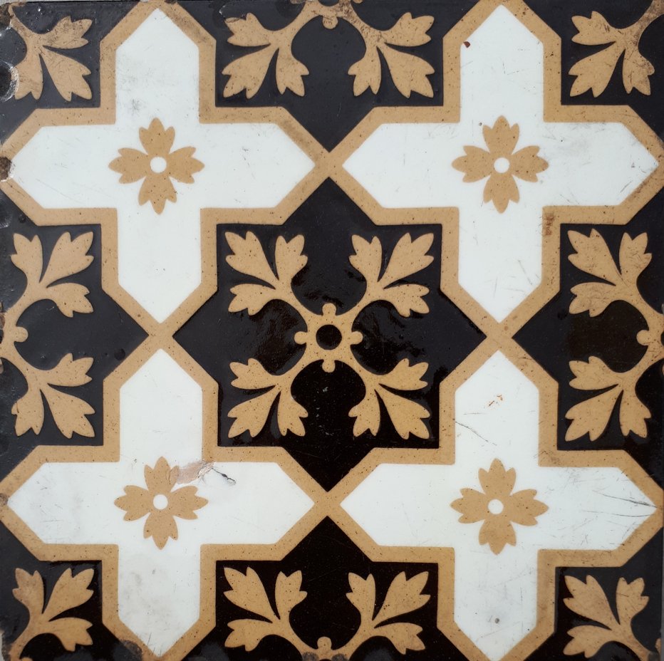 rogerlwhite's tweet image. A tile from my modest collection, one per week. No. 40 #TilesOnTuesday thetilecollector.wordpress.com/2023/08/19/40/