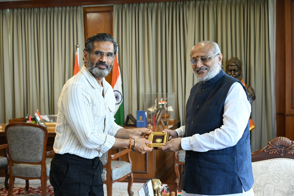Glad to meet Actor and Film Producer Shri. <a href="/SunielVShetty/">Suniel Shetty</a> Ji today at Raj Bhavan, Mumbai on a courtesy meet.