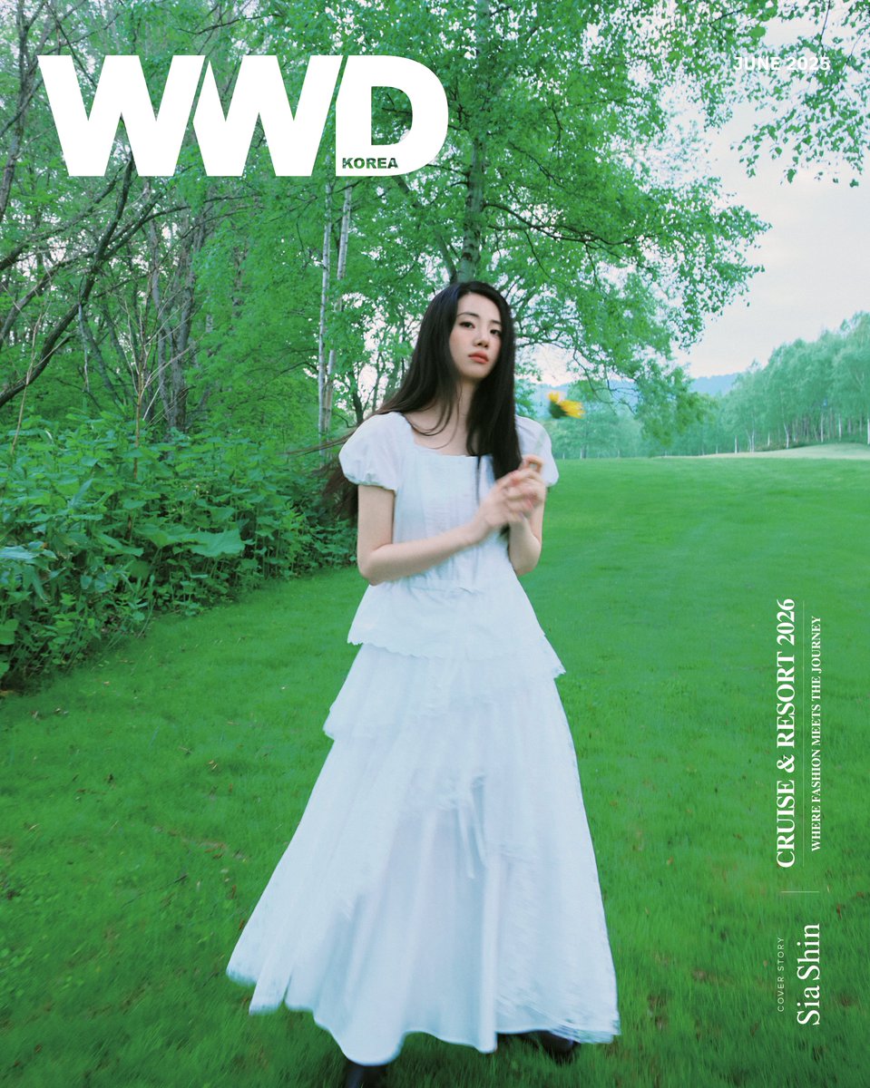 wwdkorea's tweet image. #WWDSTAR #SIASHIN #신시아 #제작지원
영화와 예능은 물론, 드라마 &lt;언젠가는 슬기로울 전공의생활&gt;까지 성공적으로 마무리하며 자신만의 속도로 나아가고 있는 배우 신시아와 함께한 커버를 공개합니다. 한층 깊어진 눈빛과 자연스러운 에너지를 담은 화보와 인터뷰를 WWD 7월호에서 확인해보세요.
