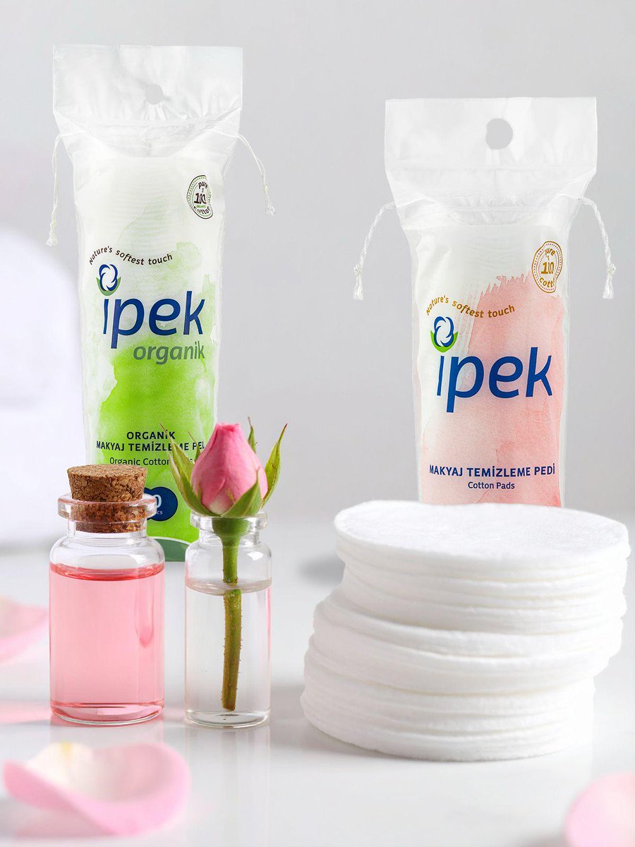 ipek__pamuk's tweet photo. Cildin de yazın serinlemek ister! Buzdolabında soğuttuğun gül suyu ve %100 pamuk ped ile ferahlatıcı bir bakım yapabilirsin. #CiltBakımı #İpekPamuk https://t.co/dkwS7fWQED