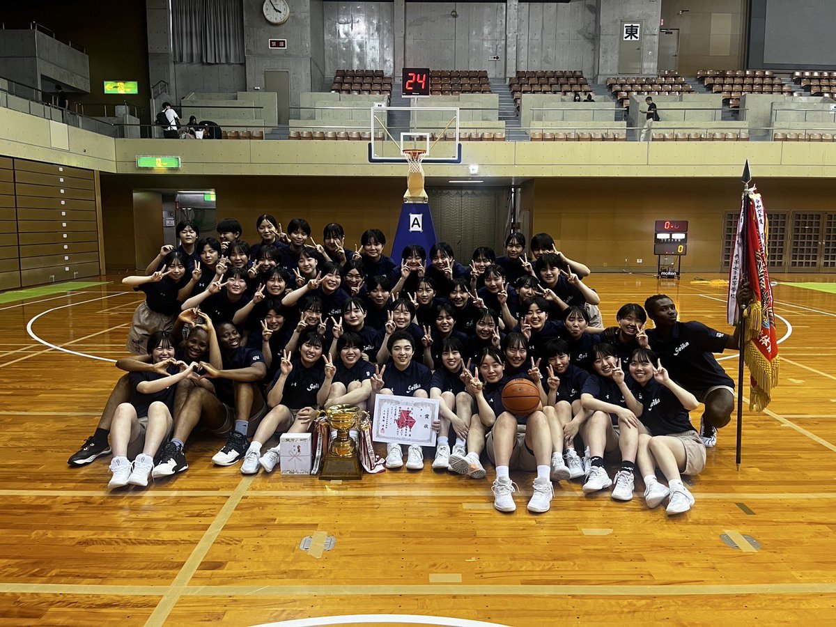 ヴァイス　慧心学園女子バスケットボール部　SP サイン　3枚　最終値下げ ヴァイス 慧心学園女子バスケットボール部 SP サイン 3枚 最終