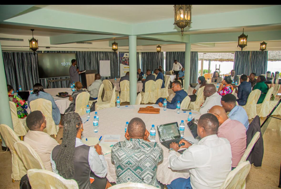InfoAPN's tweet photo. Tanzanian CSOs are calling for better access to #charitablestatus and stronger domestic resource mobilization to boost social justice initiatives in #Tanzania. This appeal was made at a recent APN meeting in Dar es Salaam.
@wings_info @AntonioBweme
🔗 https://t.co/VAIgbwNRYC https://t.co/pCrHsumVvW