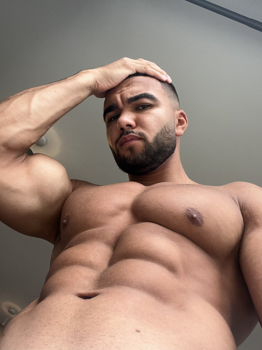 Alpha Ricardo tweet media