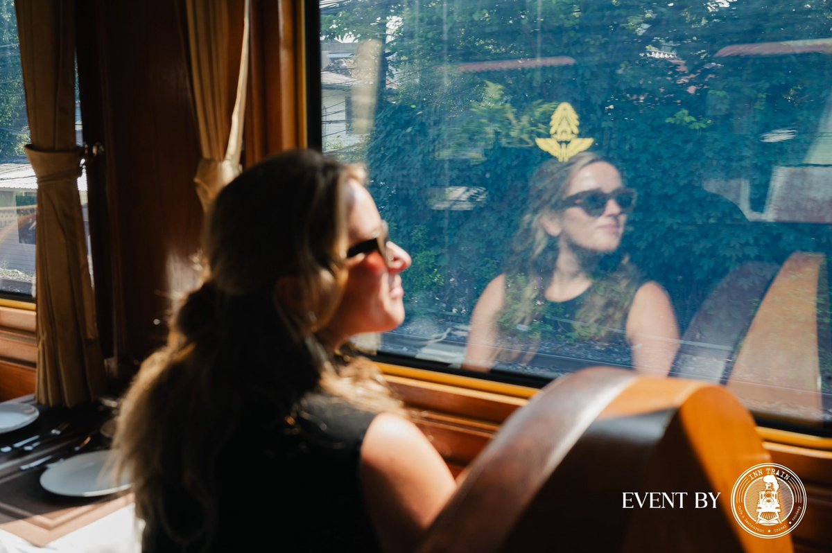 InnTrainTravel's tweet photo. As the train usually leaves very early in the morning, while the train is headed out from the Bangkok station (Hua Lum Phong), the sun rises on the right side. The sunlight penetrates the big windows making beautiful shadows within the car. https://t.co/poqoBi1RMA
