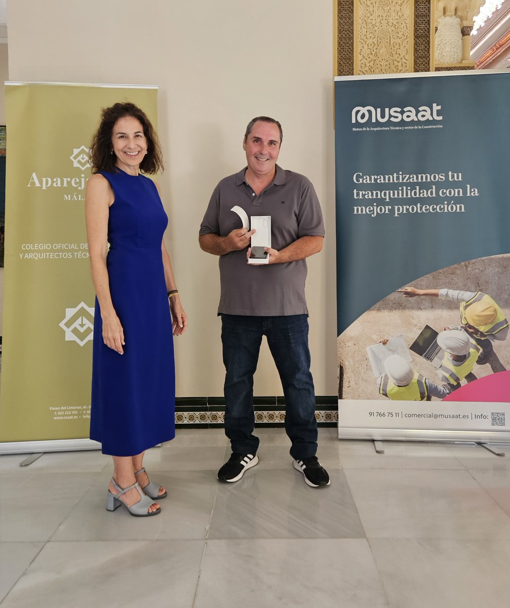 Musaat (@musaat_seguros) on Twitter photo 📱 👉 Ya hemos entregado uno de los dos iPhone 16 que sorteamos por participar en una encuesta para conocer mejor las necesidades de los mutualistas y seguir mejorando los servicios que ofrecemos.
Francisco Ramirez Castro, mutualista del <a href="/aparejadoresma/">Aparejadores Málaga</a> , recibió en sede 📱 👉 Ya hemos entregado uno de los dos iPhone 16 que sorteamos por participar en una encuesta para conocer mejor las necesidades de los mutualistas y seguir mejorando los servicios que ofrecemos.
Francisco Ramirez Castro, mutualista del <a href="/aparejadoresma/">Aparejadores Málaga</a> , recibió en sede