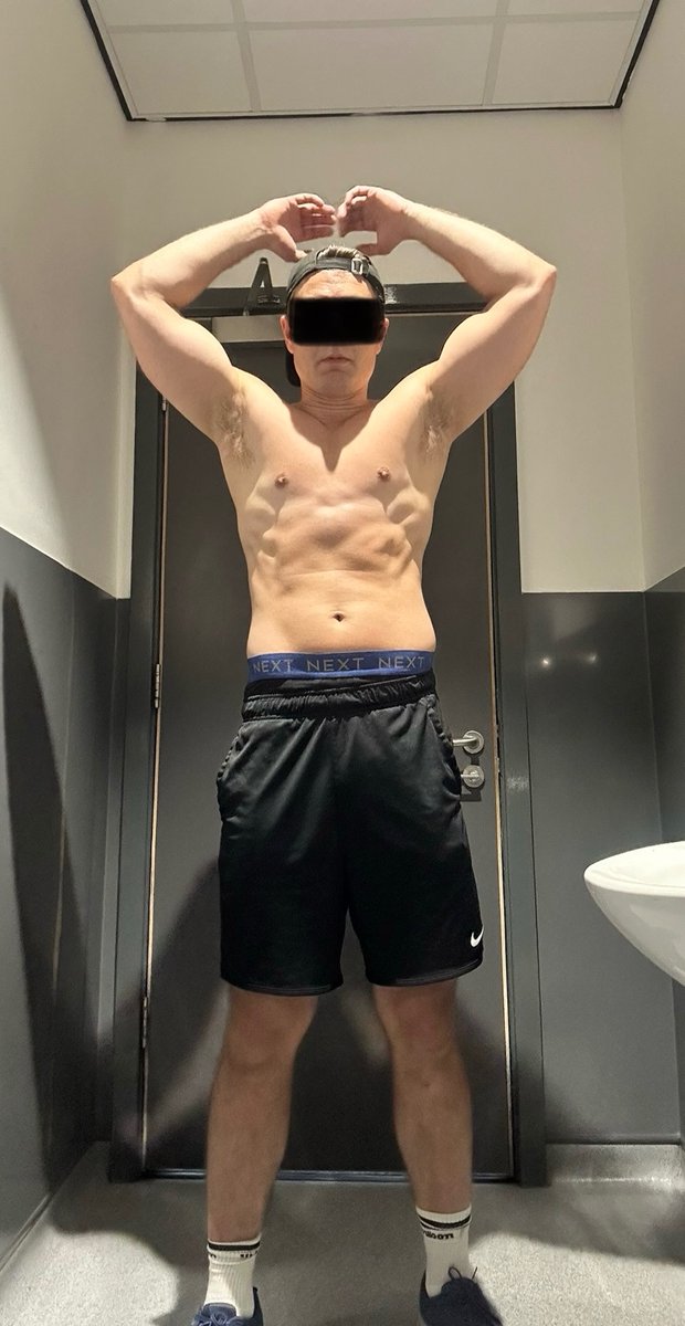 shetelegrams's tweet photo. Early morning crew, slowly getting to where I would like to be. With hard work the goals will come.
#gym #earlymorning #workout #hardwork #stayinshape https://t.co/IhaafFtD5E