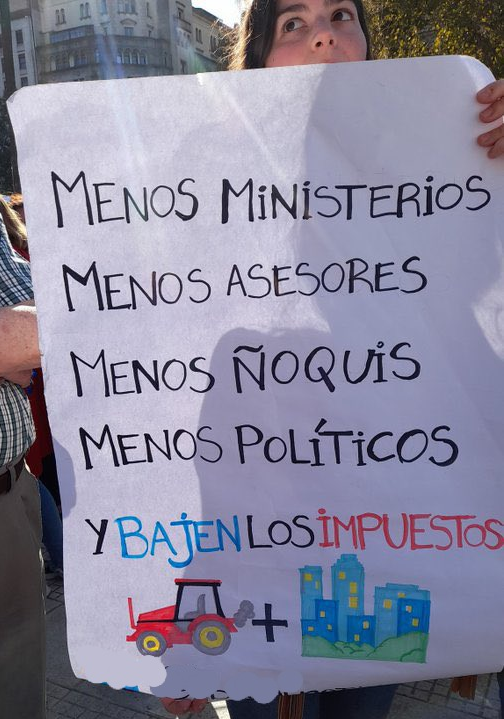 SeUruguay's tweet photo. Menos Estado = más y mejor, #Uruguay 

#SeTieneQueSaber  🇺🇾 https://t.co/5kxBMFVkJV