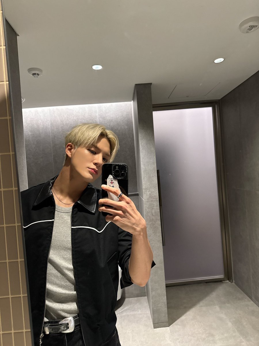 jamong1323's tweet photo. 제노야…🫶 https://t.co/efuRb3R8Eo