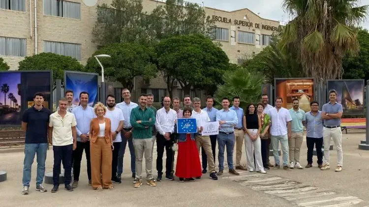 lifeacclimate's tweet image. La colaboración es clave en #LIFEACCLIMATE Contamos con 11 socios especializados, unimos fuerzas para la resiliencia climática en invernaderos. ¡Juntos, impulsamos el futuro agrícola! 🤝🔬🌱 life-acclimate.eu/about-life-acc…
#AgriculturaSostenible #InnovacionAgro #CambioClimatico