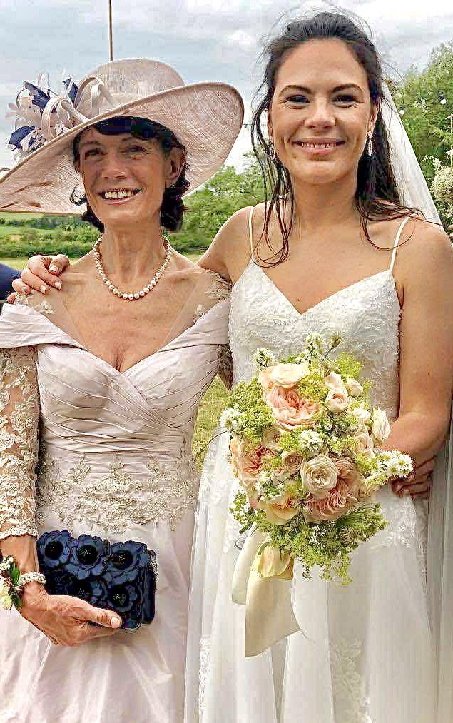 Catherine Hannaway tweet media